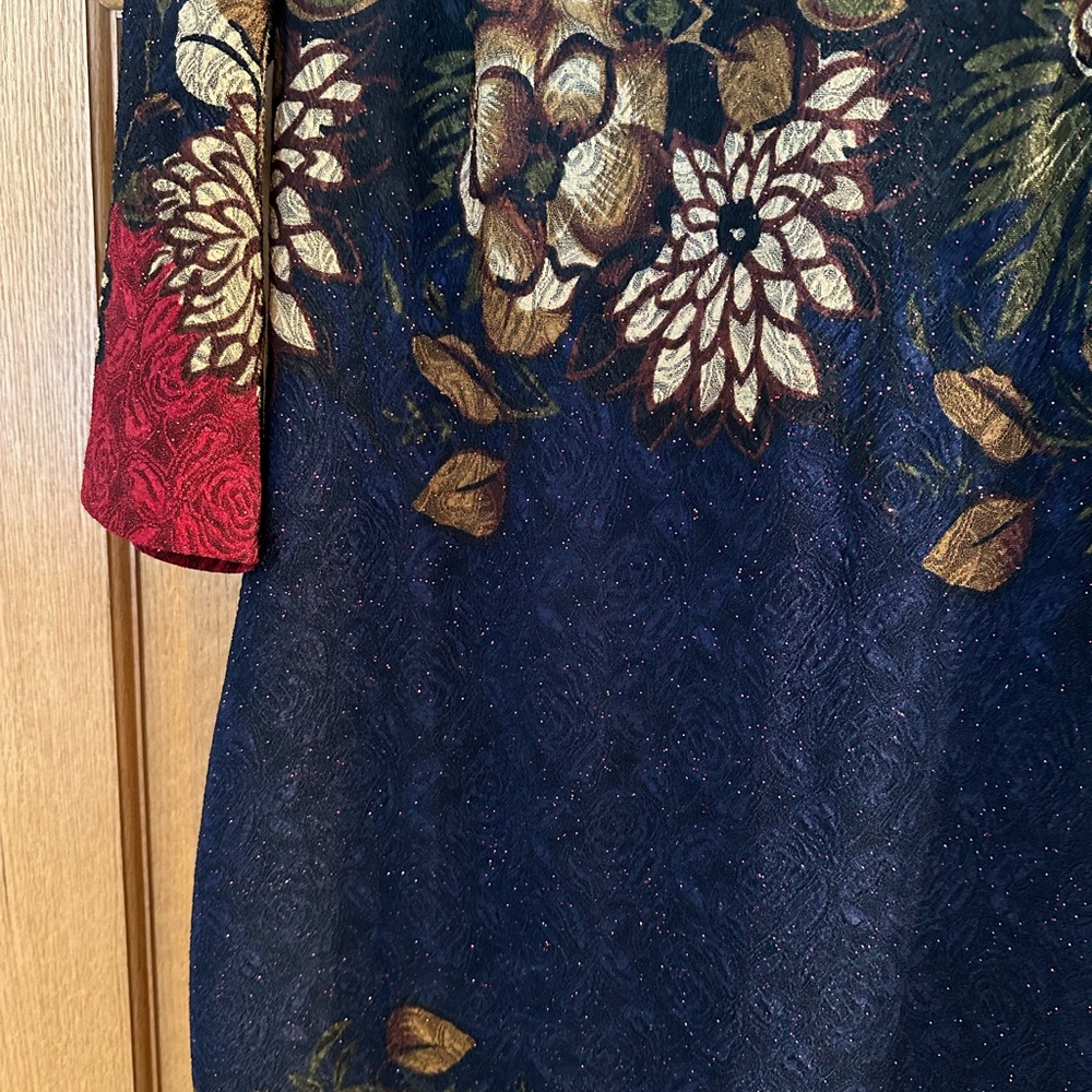 Ladies Sparkly Navy and Cranberry Floral Dress. Sz16 16 .figure flattering . - Picture 3 of 4